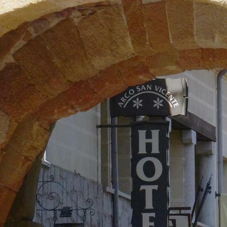 Hotel Arco San Vicente Ávila Exterior foto